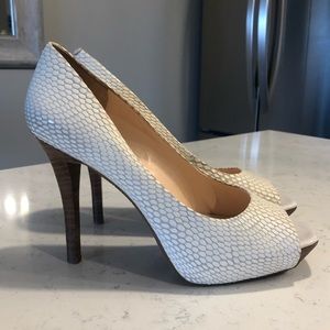 Gianni Bini pumps!